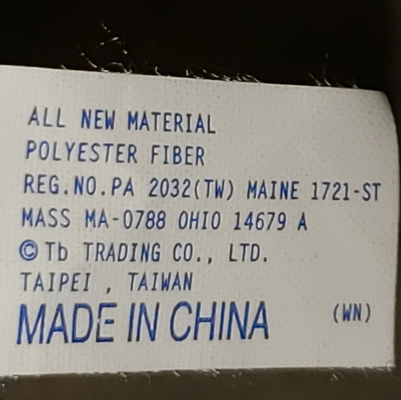 Beautiful Christmas Bear - Picture 4 of 4